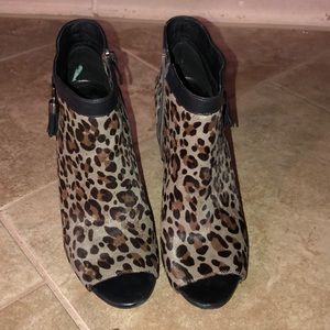 Vince Camuto Cheetah peep toe booties